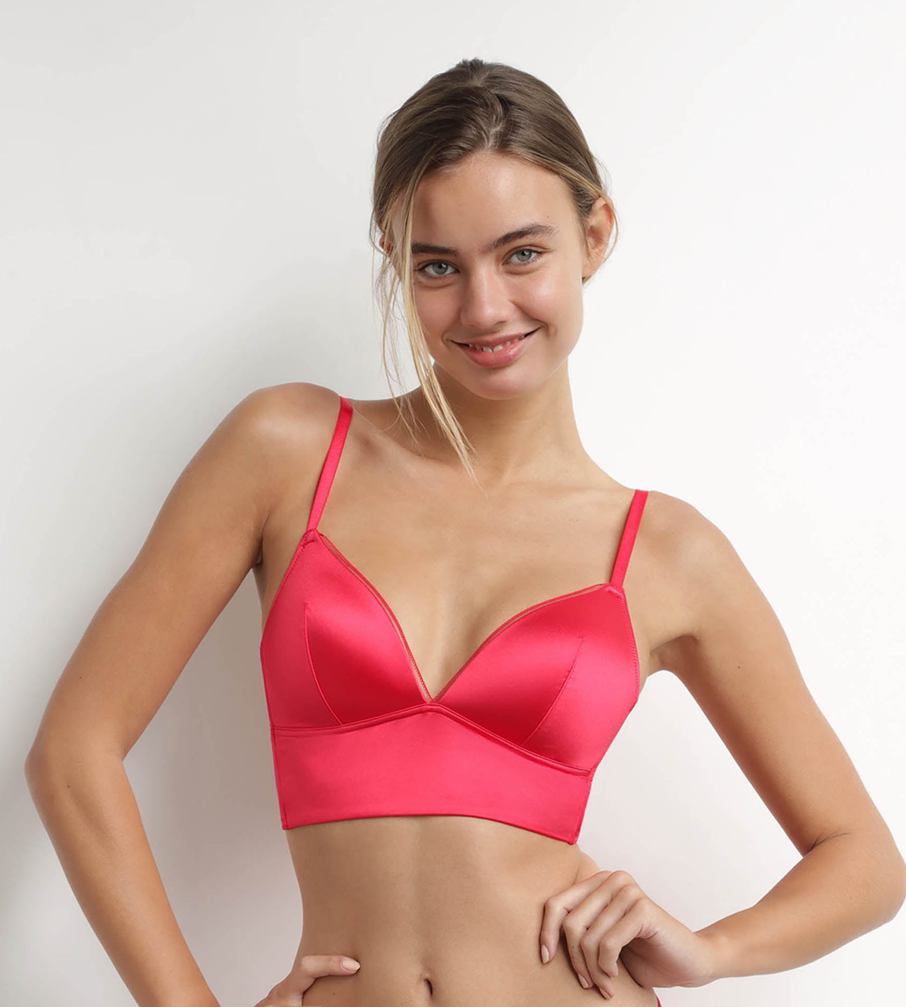 Soutien-gorge triangle ampliforme microfibre satinée Rouge Dim