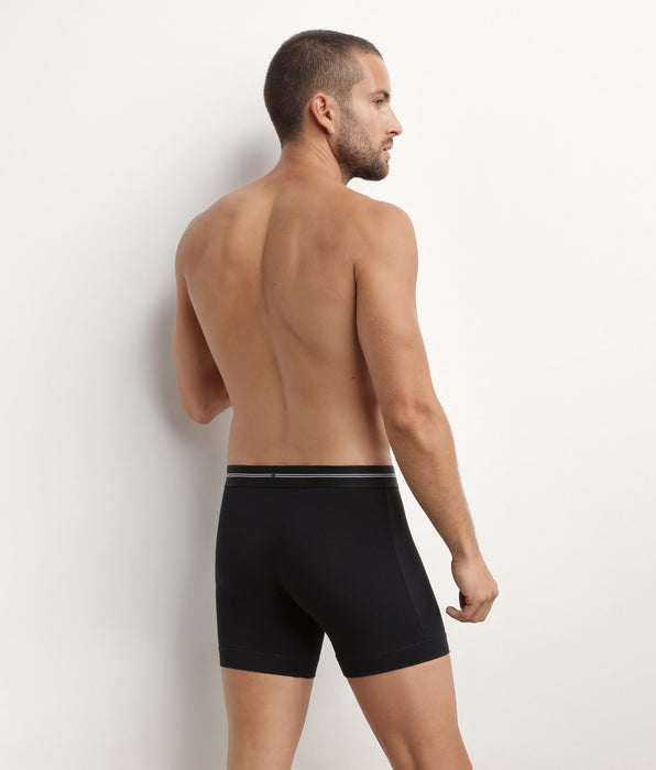 DIM Men's microfibre boxers with flat seams in Black Dim Icons Essentiel