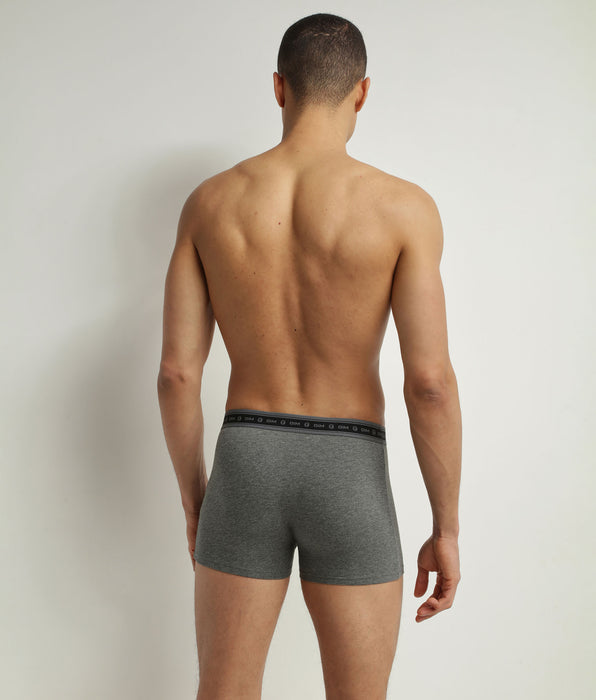 DIM 3er-Pack Herren-Boxershorts aus Bio-Baumwolle in Schwarz, Anthrazit und Grün. Dim Good
