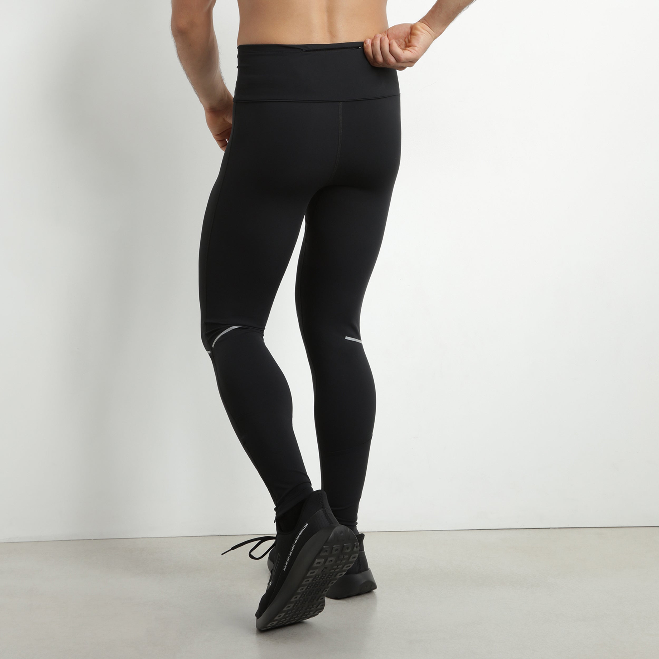 Les 4 meilleurs leggings de sport pour homme en 2026 - HOME FIT TRAINING Les 4 meilleurs leggings de sport pour homme en 2026 - HOME FIT TRAINING