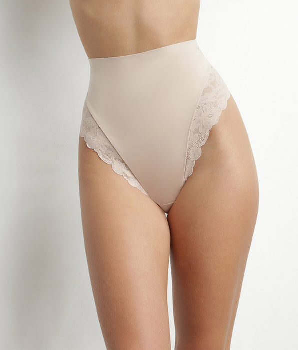 DIM Hautfarbener Mikrofaser- und Spitze-Shaping-String mit hohem Bund – DIM Silhouette Elegance