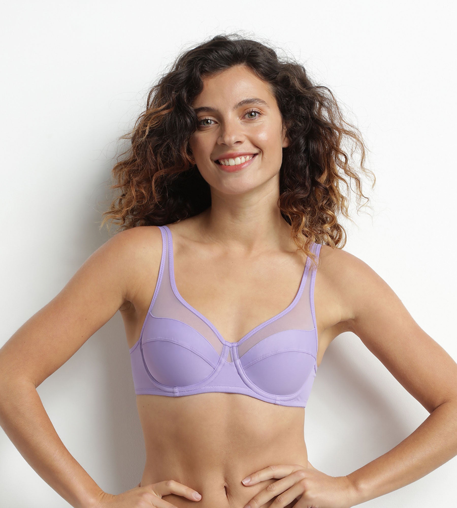 Lila Dim Generous microfiber and tulle push-on bra | DIM