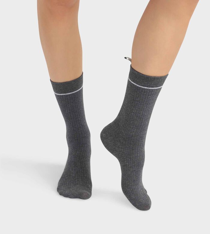 Graue Rippstrick-Socken aus Modal-Baumwolle - DIM Icons, , DIM