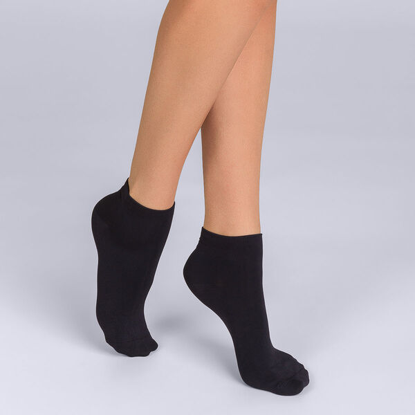 Pack of 2 pairs of black Skin sock liners for women