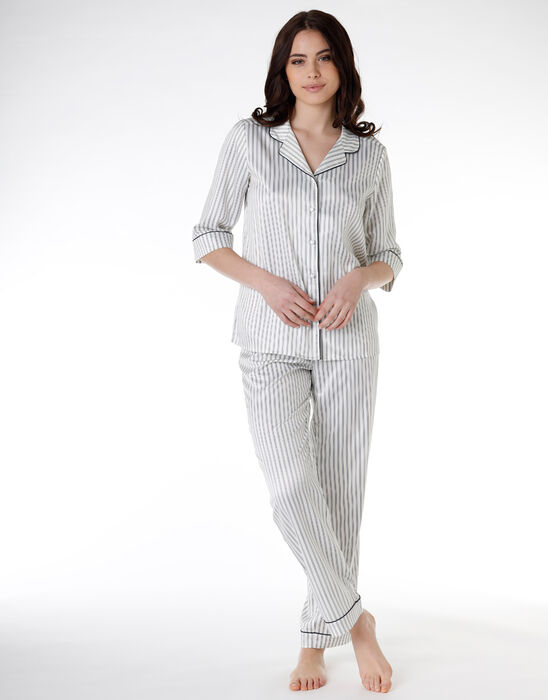 Schwarz-weiß gesreiftes Pyjama-Oberteil in Satinoptik, , DIM