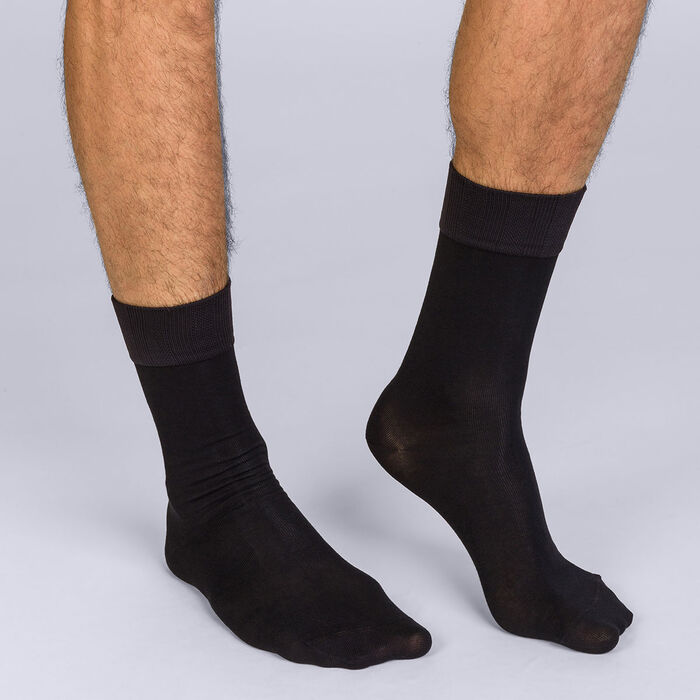 Pack of 2 pairs of black Homme Soft Touch mid calf socks for men, , DIM